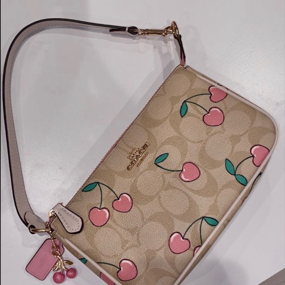 Cherry coach nolita